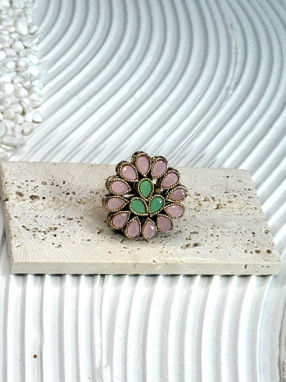 Kundan Ring (Small)