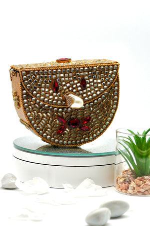 Meena Éclat Clutch