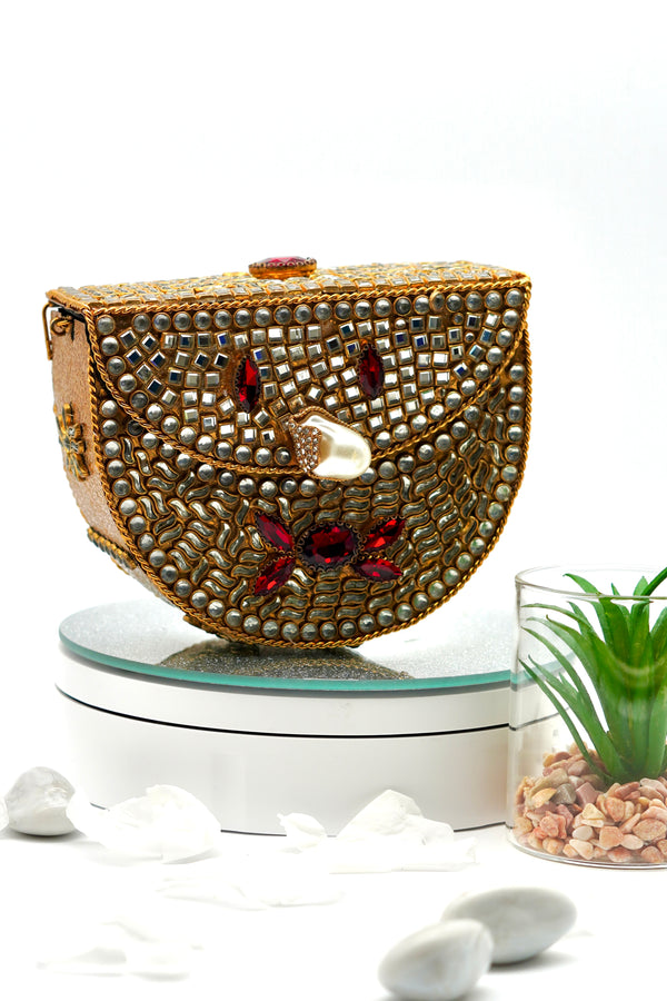 Meena Éclat Clutch