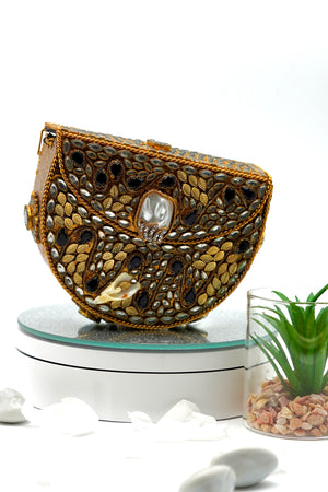 Meena Éclat Clutch