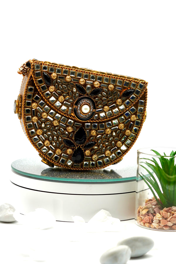 Meena Éclat Clutch