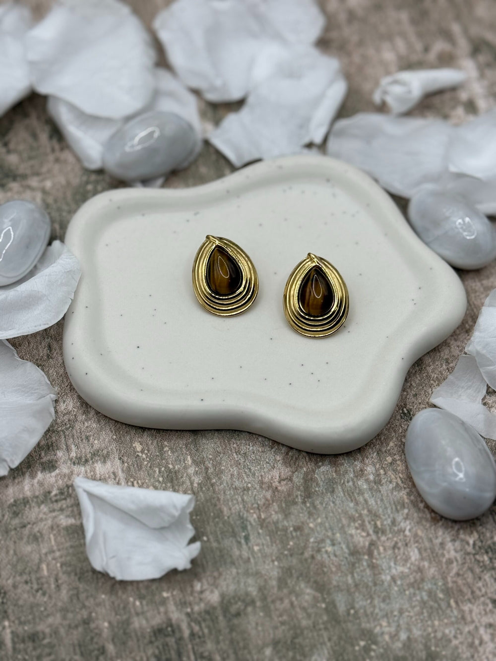 Droplet Studs